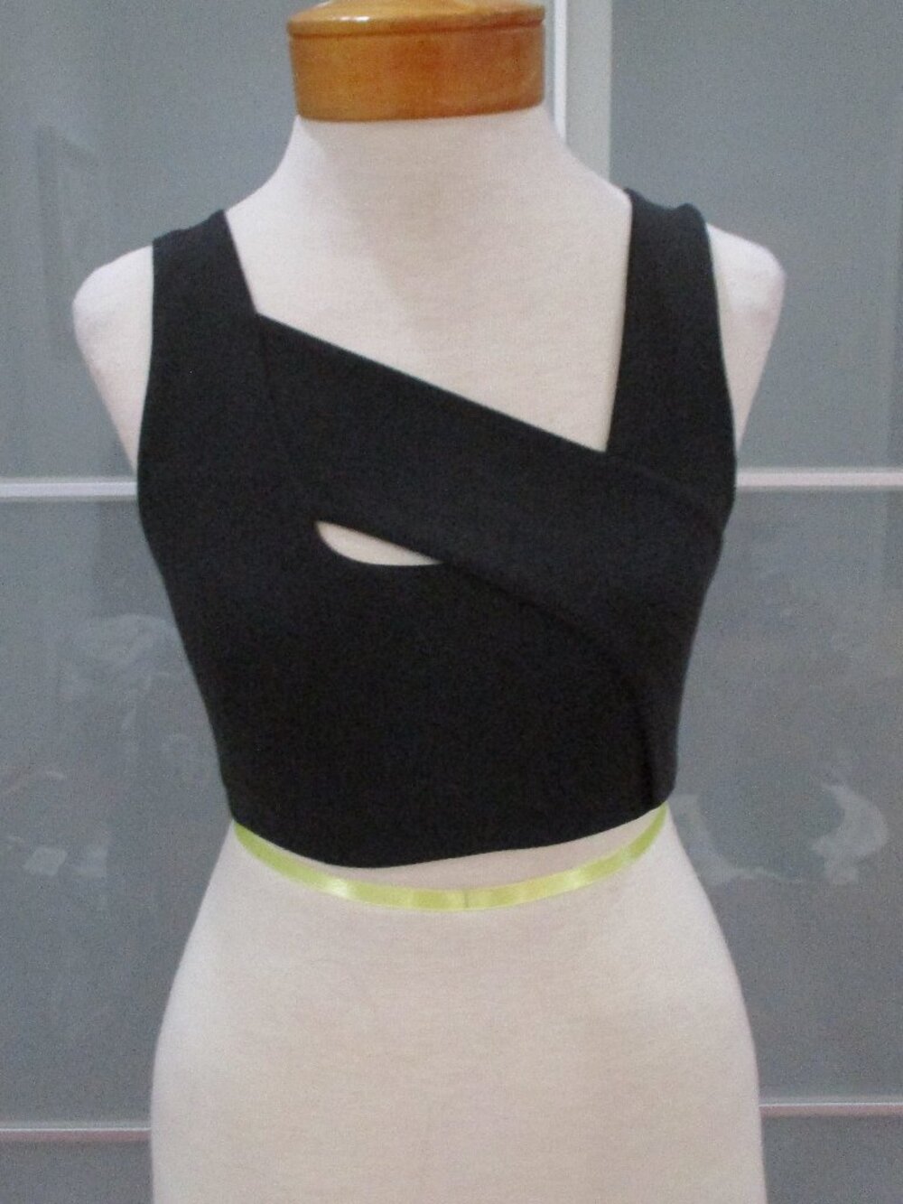 Lululemon Cropped Tank Top